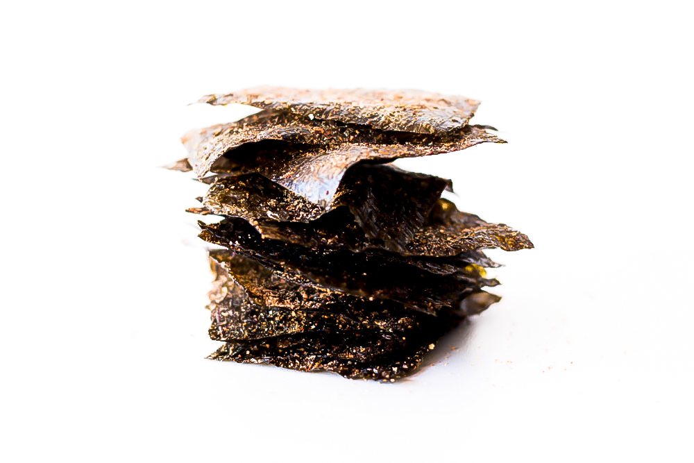 If you're looking for a crunchy, spicy mid-morning snack that can give your metabolism a healthy boost and provide the minerals your body needs, then you should definitely give these nori chips a try! https://www.spotebi.com/recipes/crisp-nori-chips/