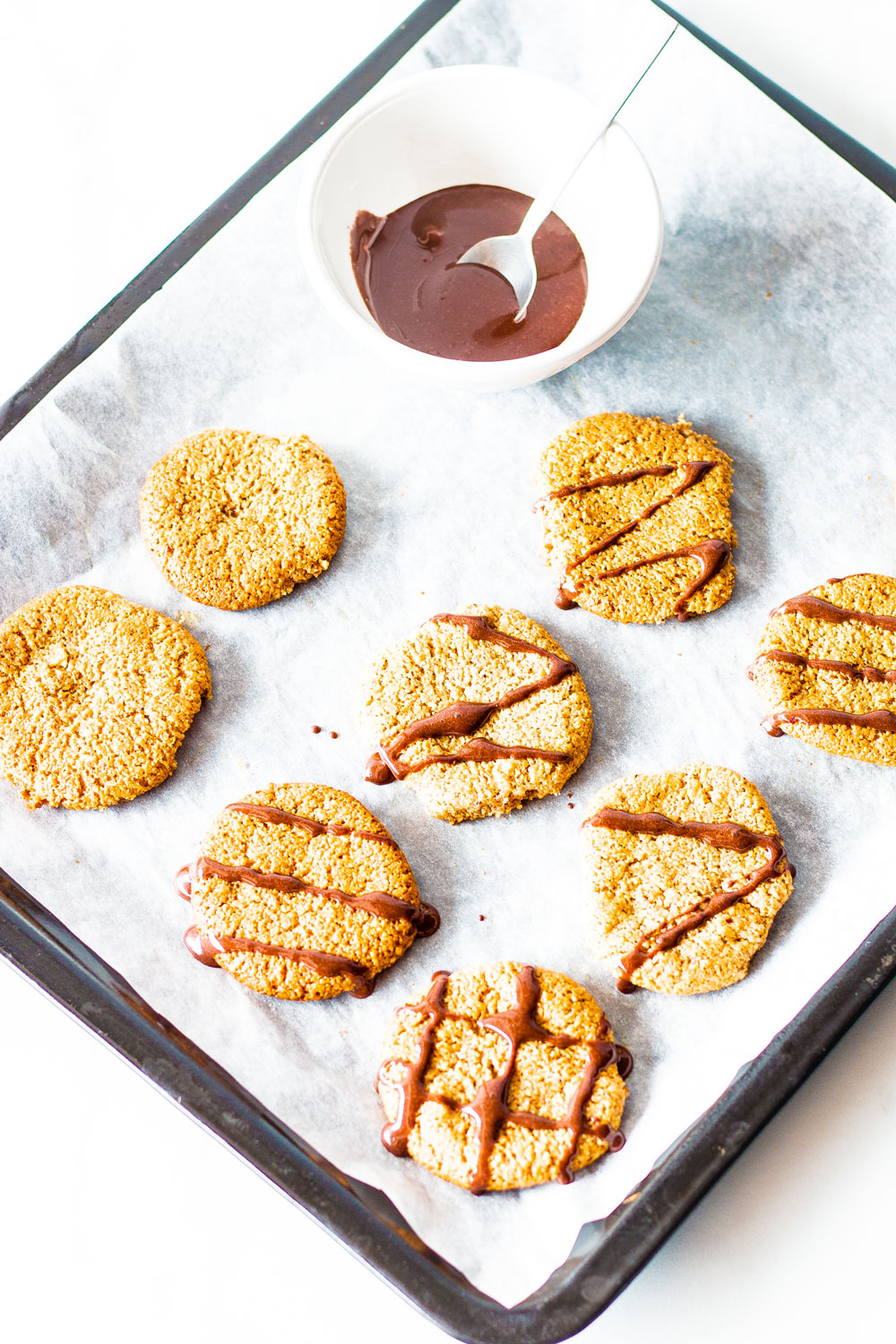 Christmas time is cookie time, and these chewy mixed nuts cookies are one of our fave healthy cookie recipes for winter! https://www.spotebi.com/recipes/gluten-free-chewy-mixed-nuts-cookies/