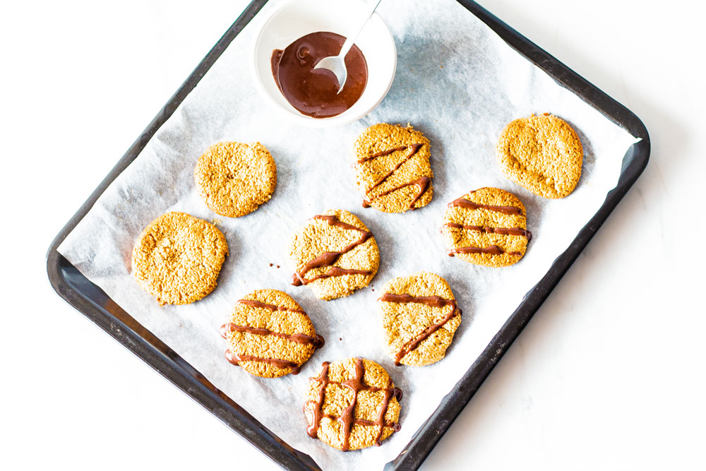 Christmas time is cookie time, and these chewy mixed nuts cookies are one of our fave healthy cookie recipes for winter! https://www.spotebi.com/recipes/gluten-free-chewy-mixed-nuts-cookies/