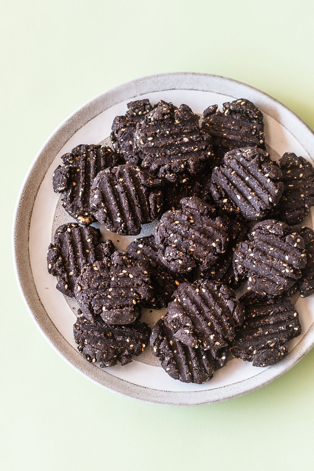 These crunchy carob cookies are gluten-free, sugar-free, and full of good-for-you ingredients like almonds, oats, sesame seeds, and ghee! https://www.spotebi.com/recipes/gluten-free-sugar-free-crunchy-carob-cookies/