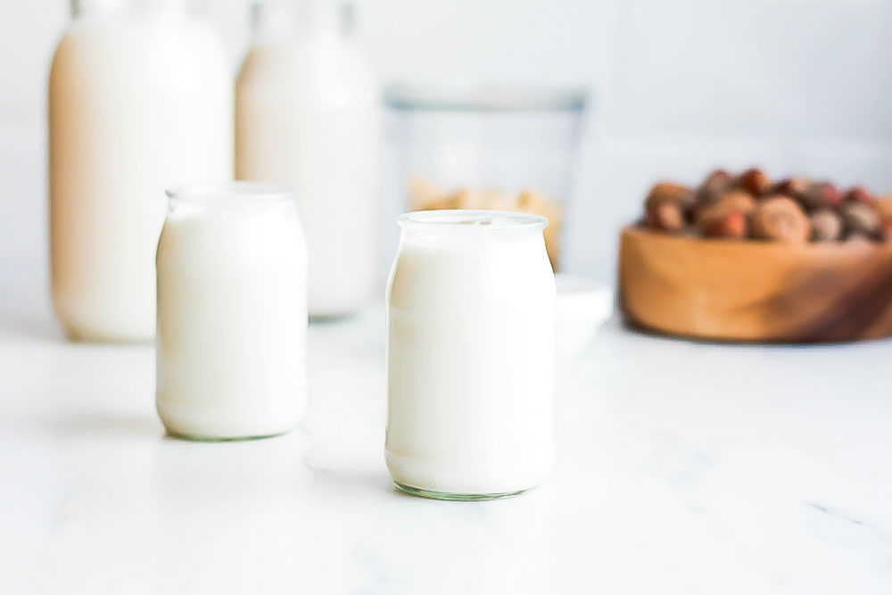 These homemade yogurt and kefir recipes are filled with live cultures that help colonize the intestines with new bacteria and are free from all artificial ingredients! https://www.spotebi.com/recipes/homemade-greek-yogurt-vegan-kefir/