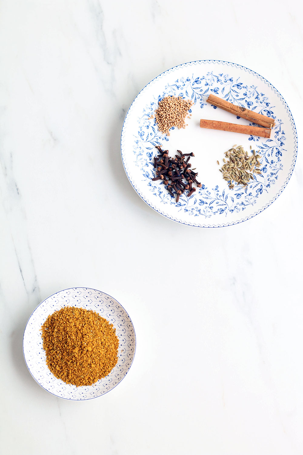 Homemade Indian spice mix recipe: Perfect for seasoning curries, soups, rice, and samosas! https://www.spotebi.com/recipes/indian-spice-mix-recipe/