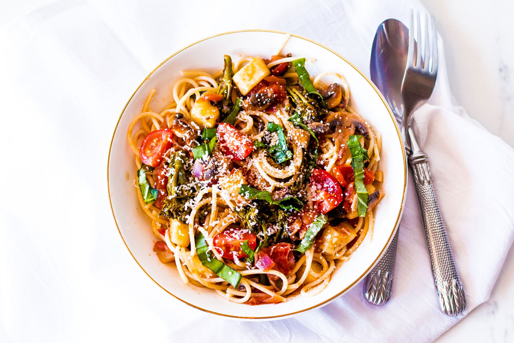 Whip up our easy Rustic Tomato Basil Vegetable Pasta in just 30 minutes. It's simple to make, delivers on flavor, and packs three of your 5-a-day into one delicious meal. https://www.spotebi.com/recipes/rustic-tomato-basil-vegetable-pasta/